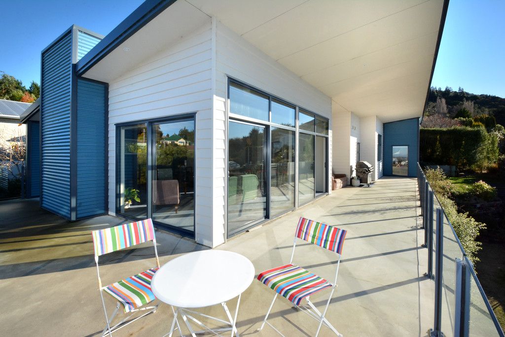 8 Larkins Street, Helensburgh, Dunedin City