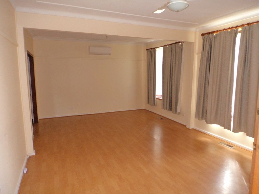 10 Wyatt Street, Goulburn, NSW 2580