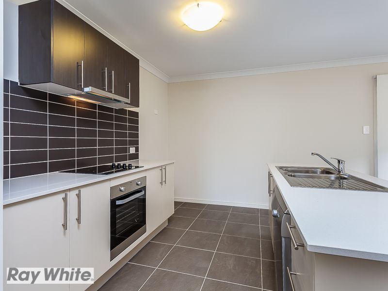 85 Mapleton Drive, North Lakes, QLD 4509