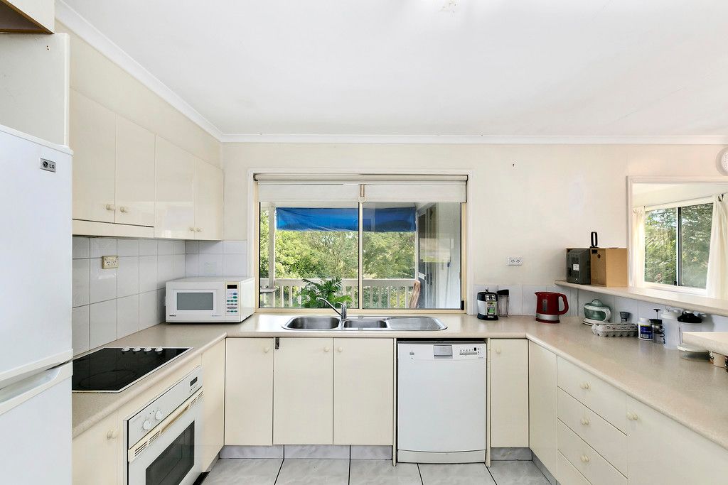 9 Kathleen Avenue, Southport, QLD 4215