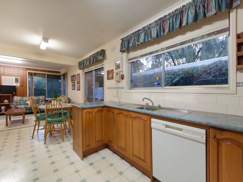 4 Bogong Court, Frankston, VIC 3199