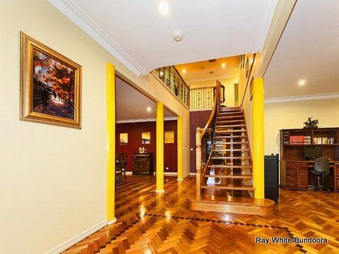 12 University Drive, MILL PARK, VIC 3082
