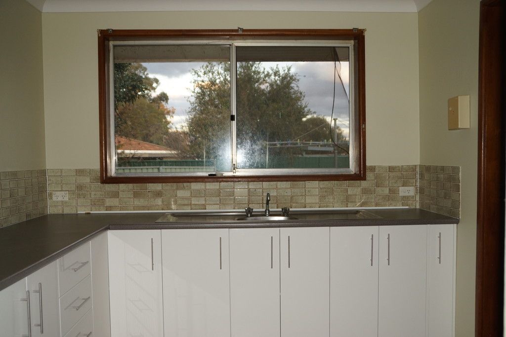 2A Greenway Place, Dubbo, NSW 2830