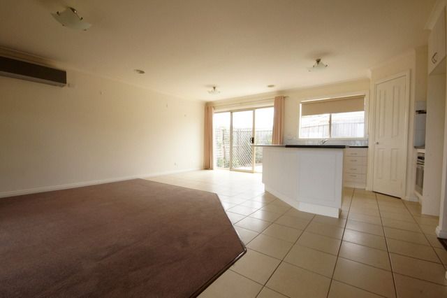 1/29 Silver Gum Drive, PAKENHAM, VIC 3810