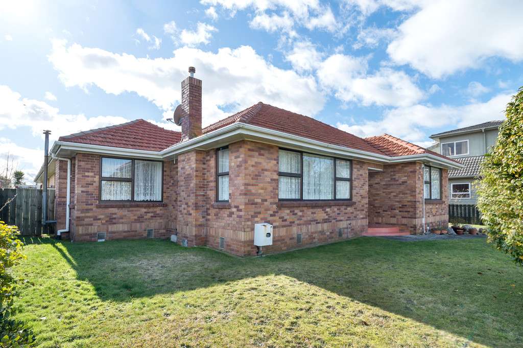 35 Robertson Street photo 0