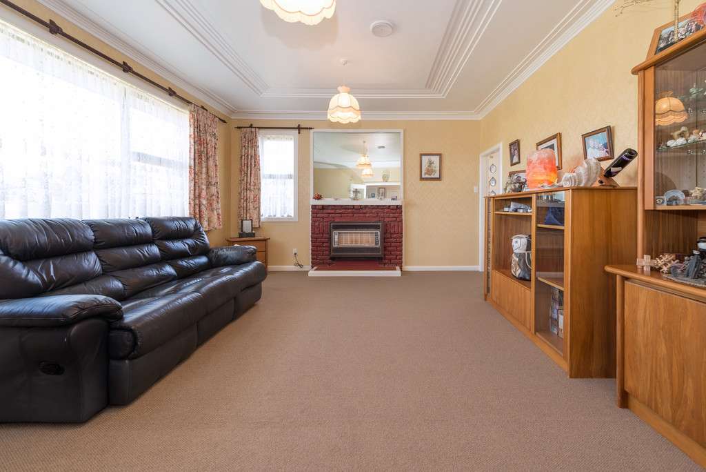 35 Robertson Street photo 6