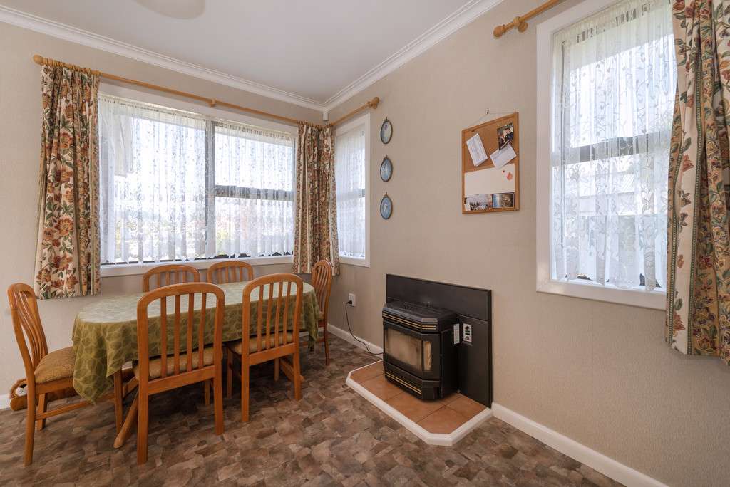 35 Robertson Street photo 7