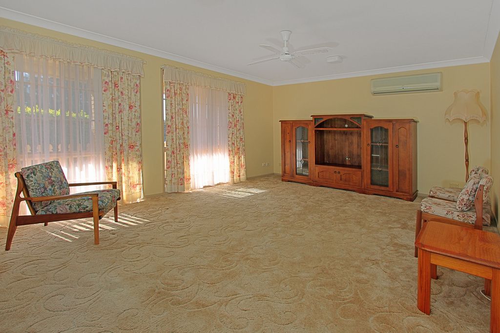 6 Lincoln Crescent, North Batemans Bay, NSW 2536