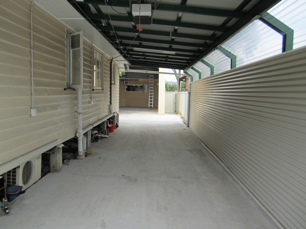 33 Weaver Street, Coopers Plains, QLD 4108