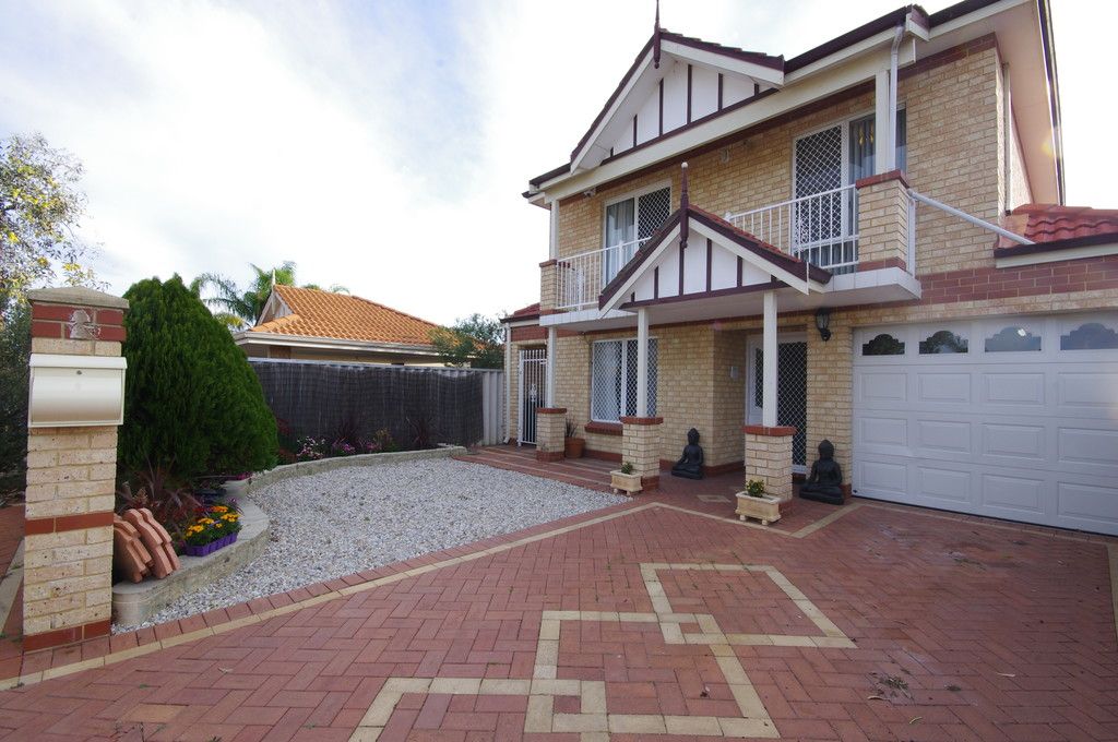 39 Boorabbin Place, Ballajura WA 6066