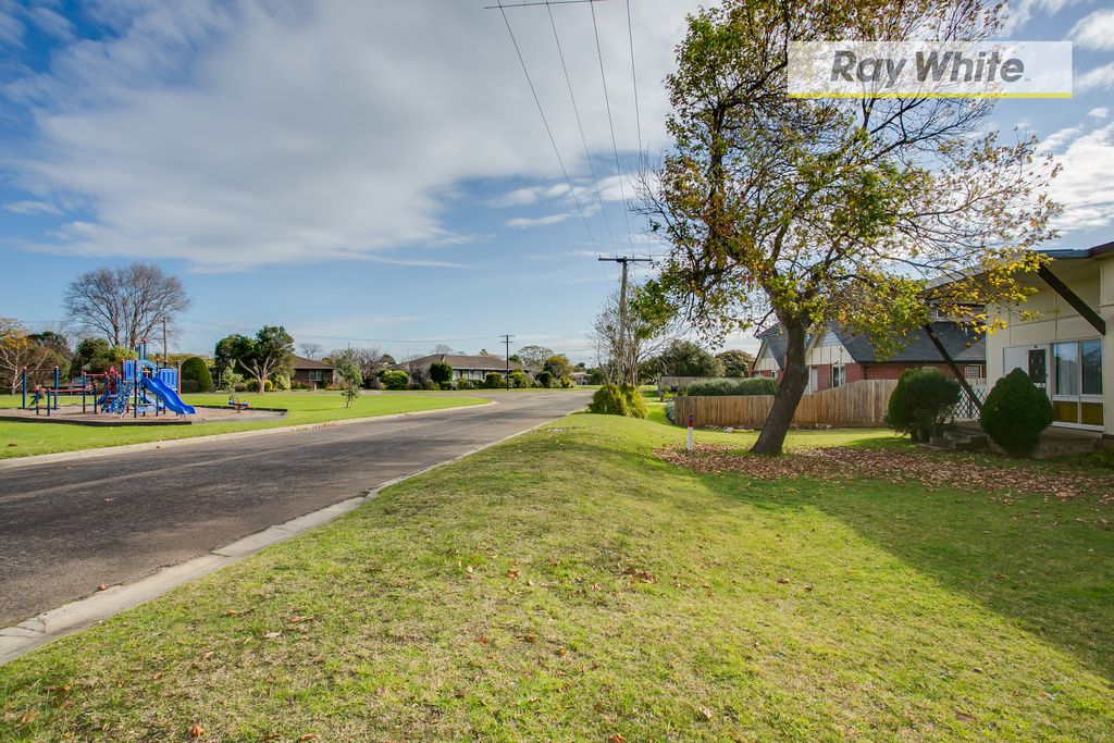 36 Murrawong Avenue, Rosebud, VIC 3939