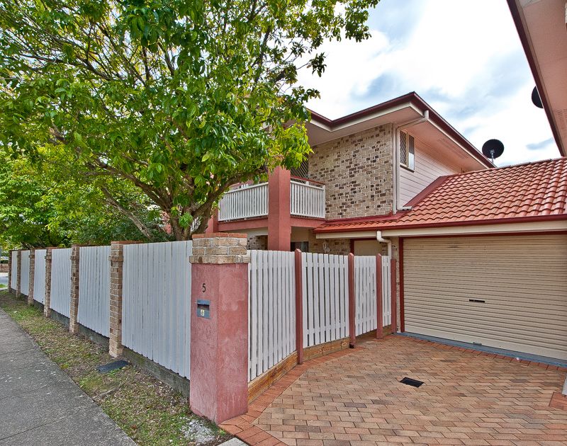 14 Greenbank Street, Chermside QLD 4032