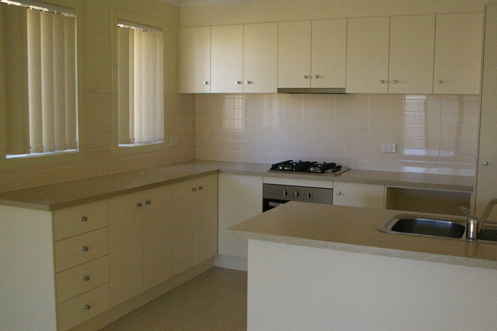 19 dewdrop, Ningi, QLD 4511