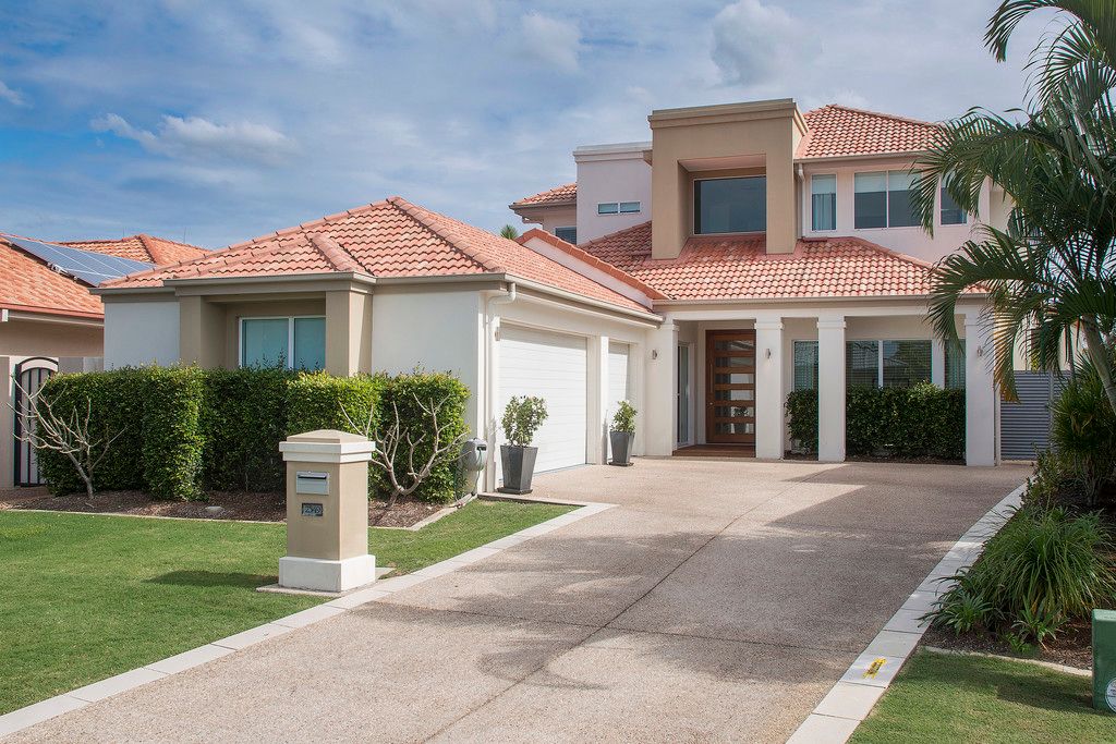 2549 Gowrie Way, Hope Island, QLD 4212