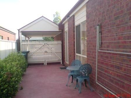 24 Willmott Drive, CRAIGIEBURN, VIC 3064