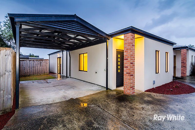 4 Hayes Road, Hampton Park VIC 3976