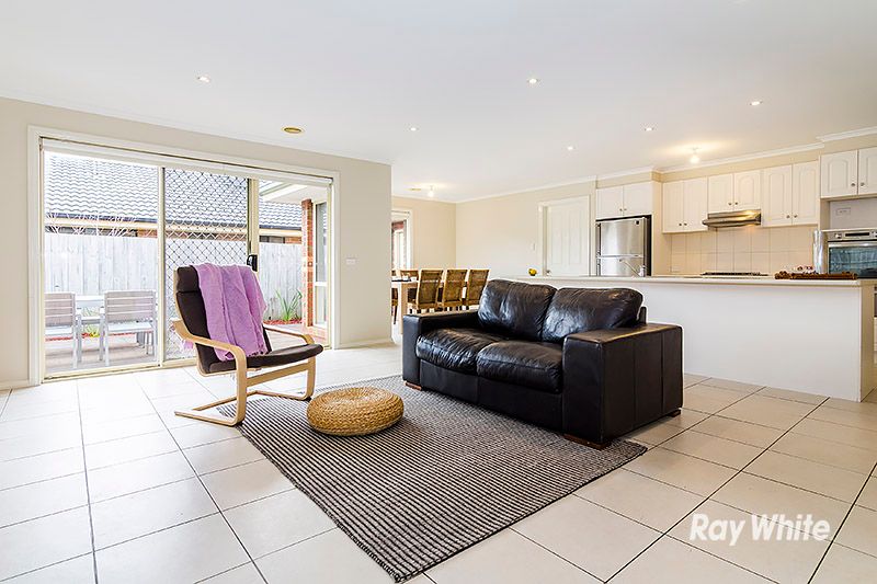 5 Blainroe Crescent, CRANBOURNE VIC 3977