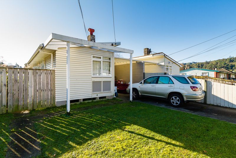 House 2628 Delaney Drive, Stokes Valley, Lower Hutt City