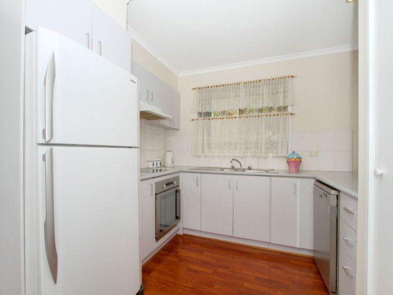 9 Decastella Close, Mill Park, VIC 3082