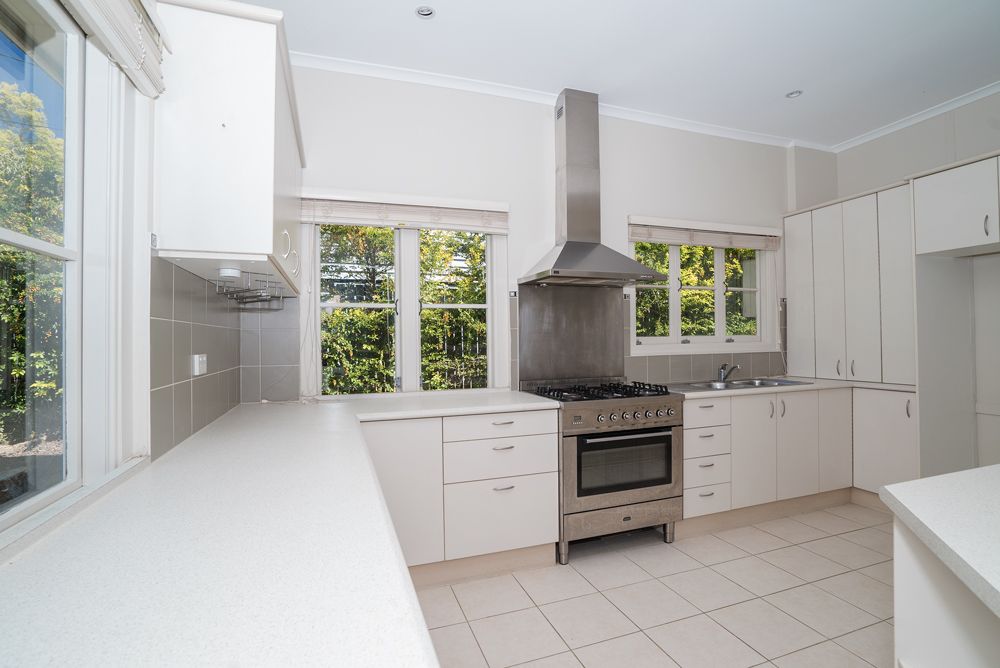 25 Weal Avenue, Tarragindi, QLD 4121