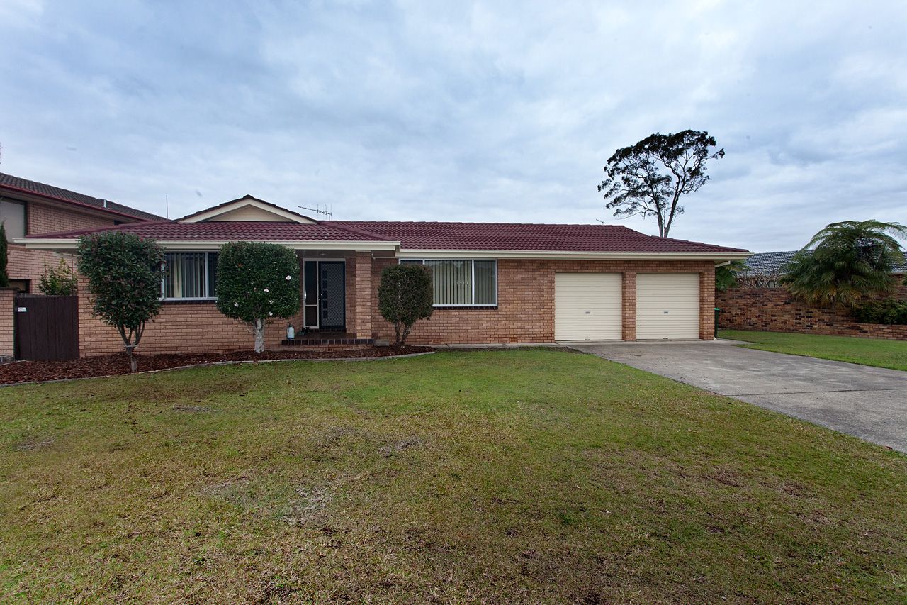 12 Glenhaven Street, Taree, NSW 2430