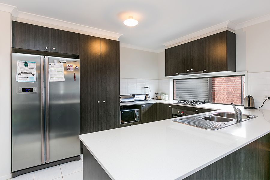 332 Clarkes Road, Brookfield, VIC 3338