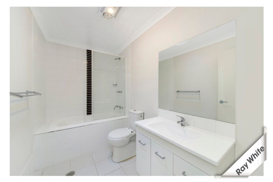 22 Audrey Cahn Street, Macgregor, ACT 2615