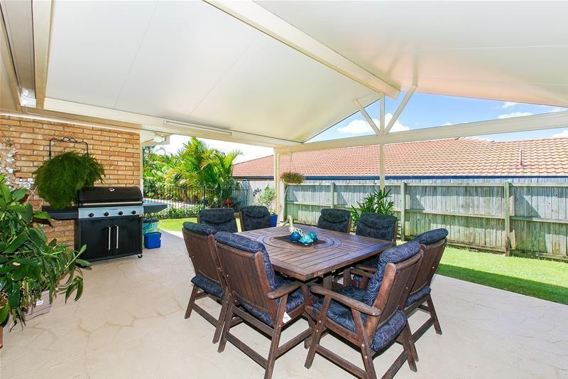 122 Rubicon Crescent, Kuraby, QLD 4112