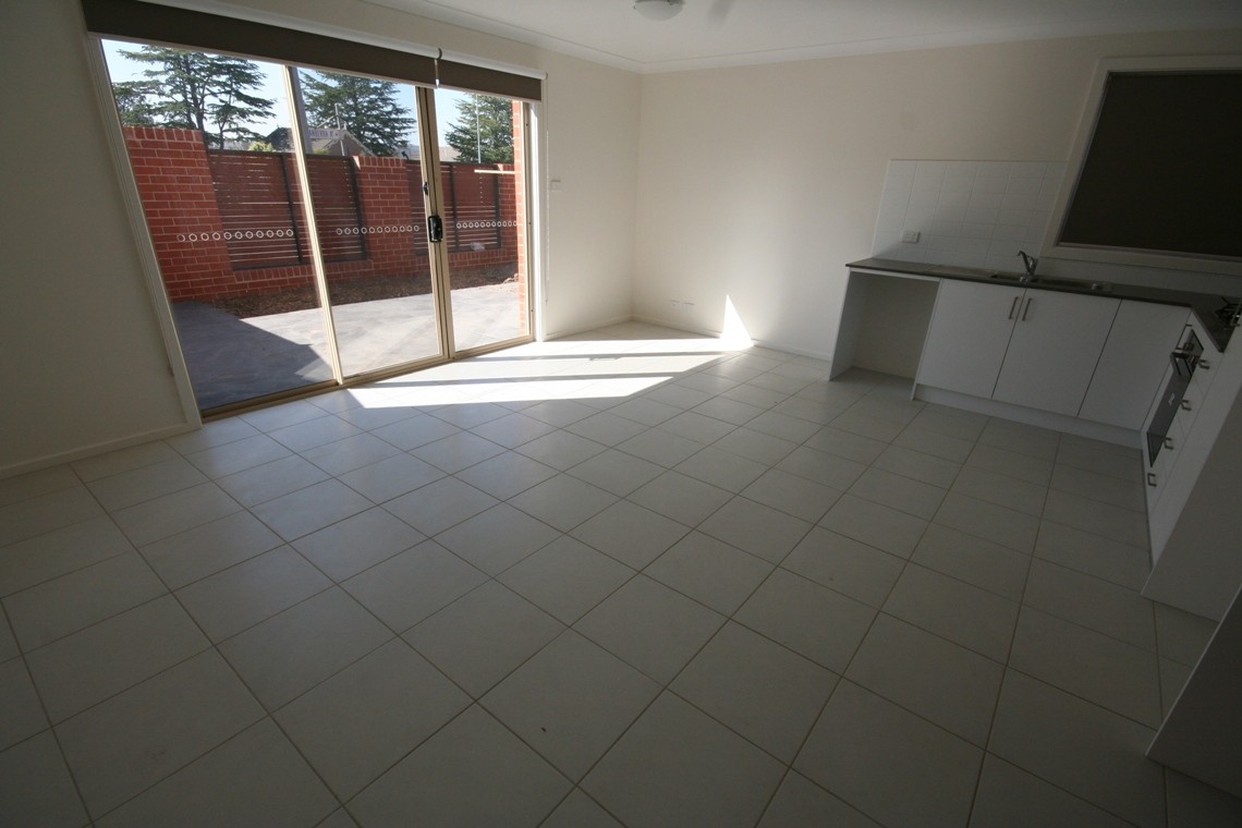 9/3 Broughton Place, Queanbeyan, NSW 2620