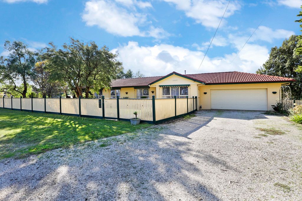 24 Kees Road, Lara, VIC 3212