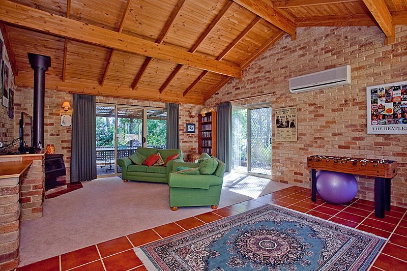 21 Valley Road, KALAMUNDA, WA 6076