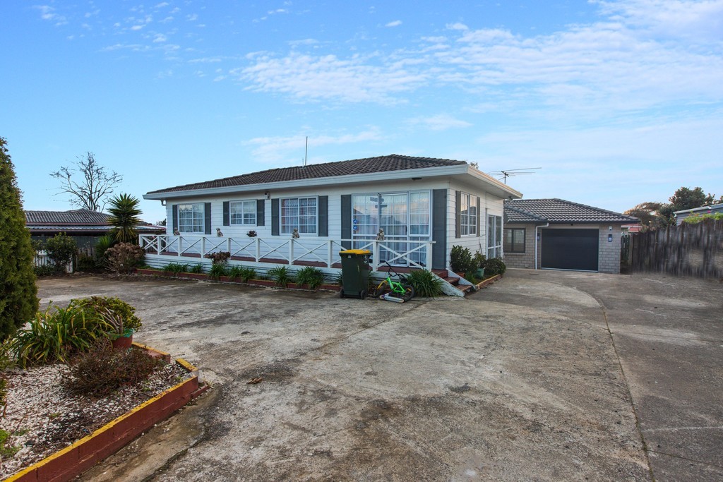 54 Maplesden Drive, Manurewa, Manukau City