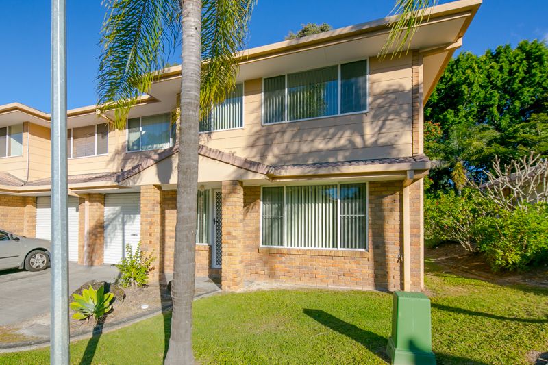 32/97 Edmund Rice Drive, Southport, QLD 4215