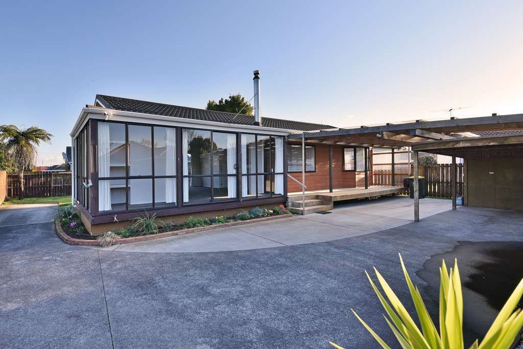 9B Avis Avenue photo 0