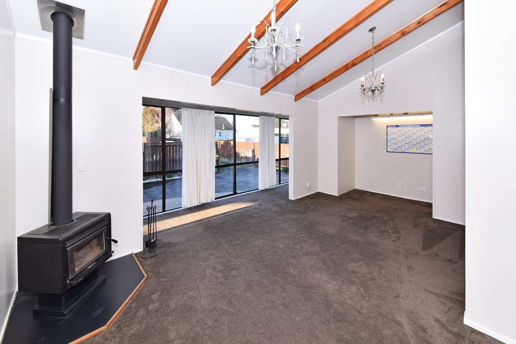 9B Avis Avenue photo 1