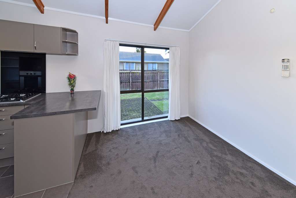 9B Avis Avenue photo 3
