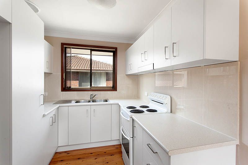 5 Lake Entrance Road, Warilla, NSW 2528