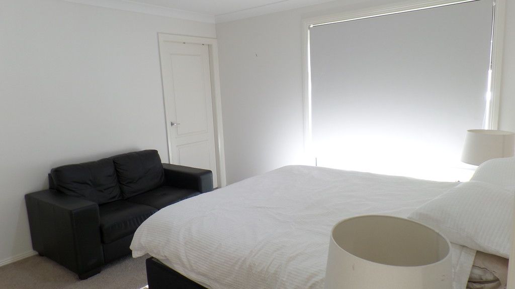 2/27 Osterley Street, Bourkelands, NSW 2650