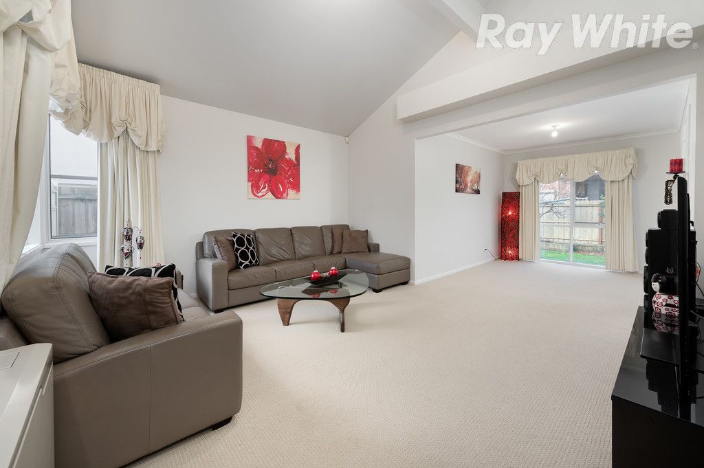 17 Henry Cable Court, Mill Park, VIC 3082