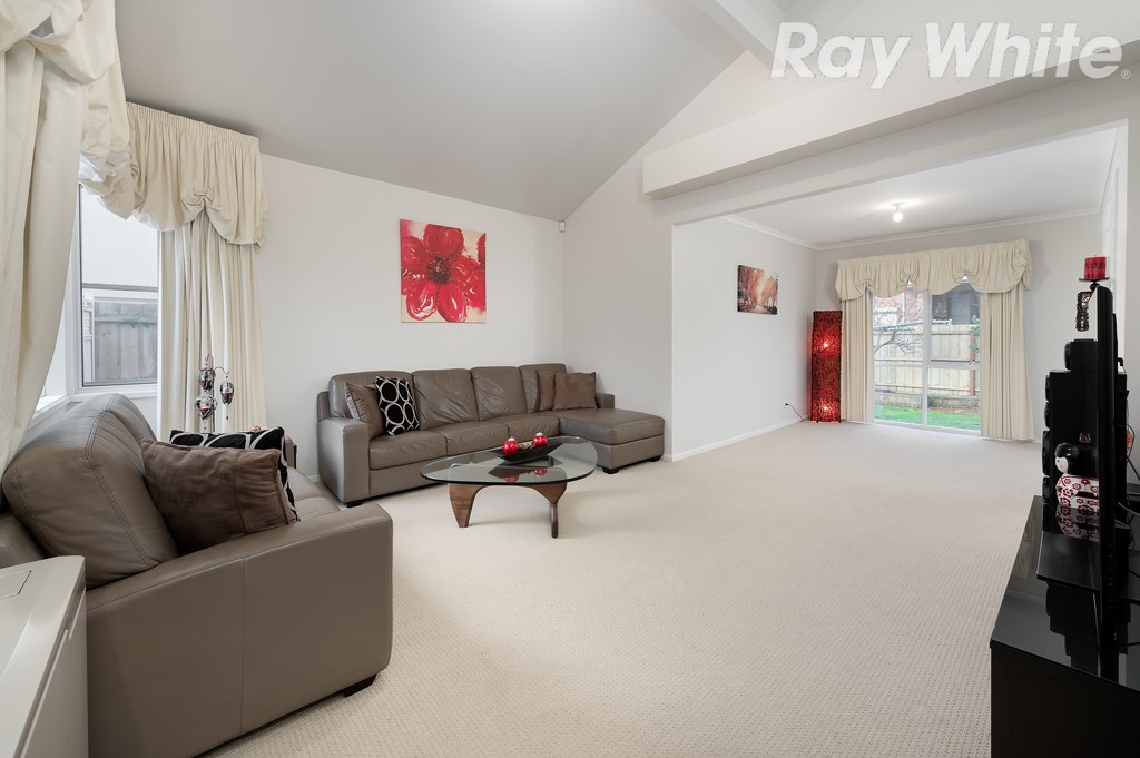17 Henry Cable Court, Mill Park, VIC 3082