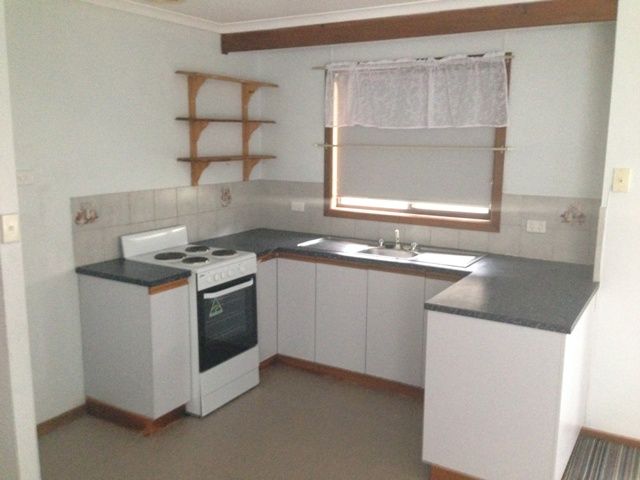 2/5 Charles Street, Clare, SA 5453