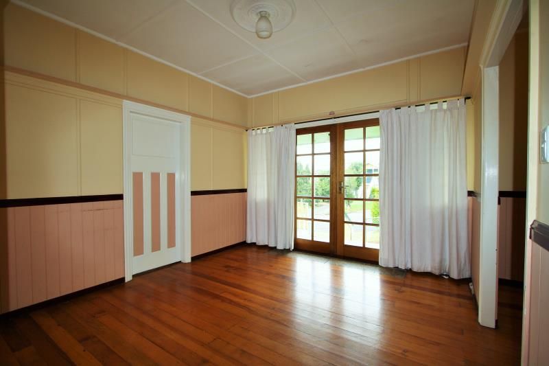 11 Gower Street, Holland Park West, QLD 4121