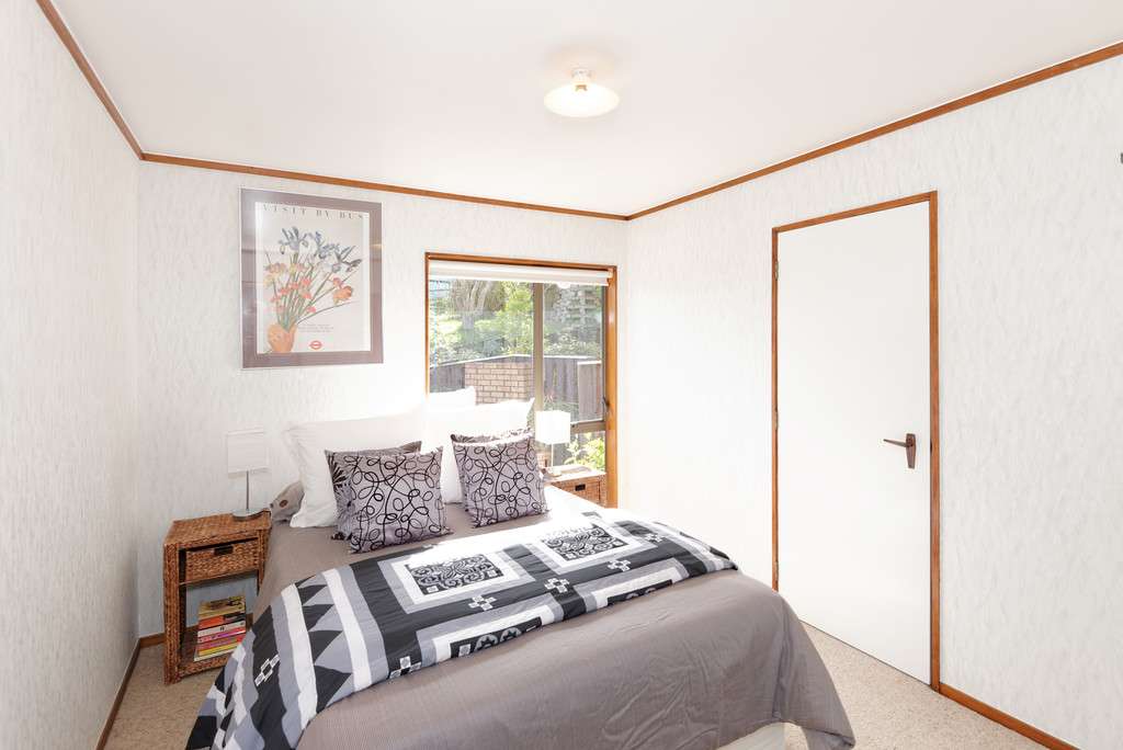 18 Budgen Street photo 8