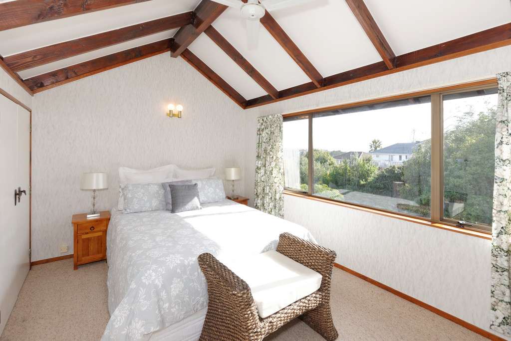 18 Budgen Street photo 6