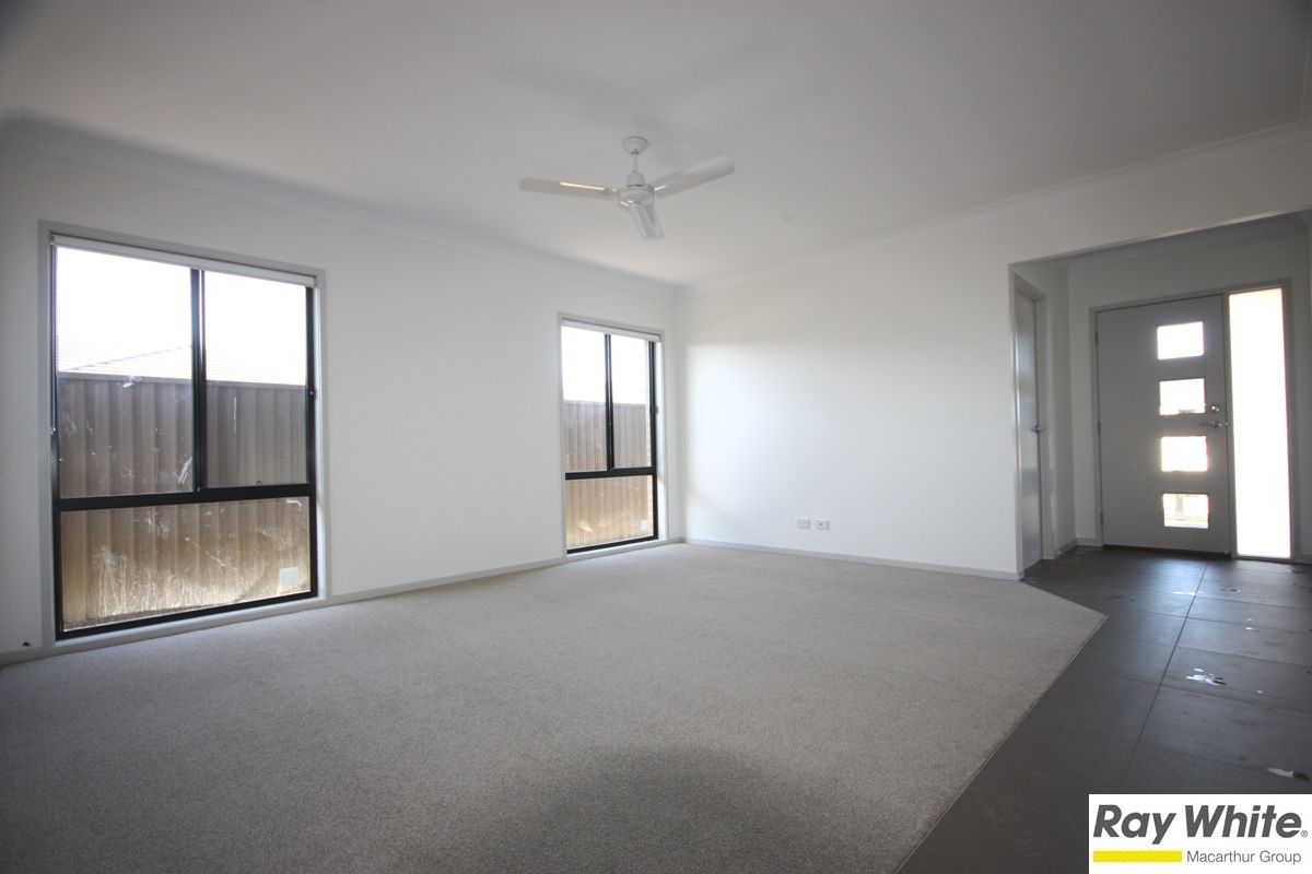 (Lot 1027) 7 Warburn Crescent, Gregory Hills, NSW 2557