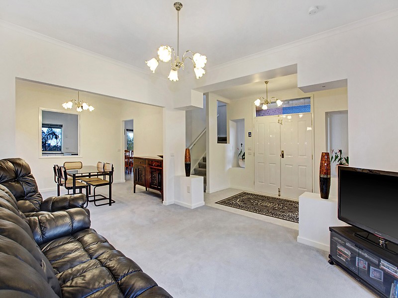 19 Bradman Terrace, Epping, VIC 3076