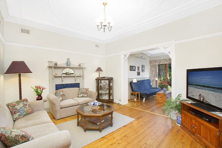 12 Potter Street, Russell Lea, NSW 2046