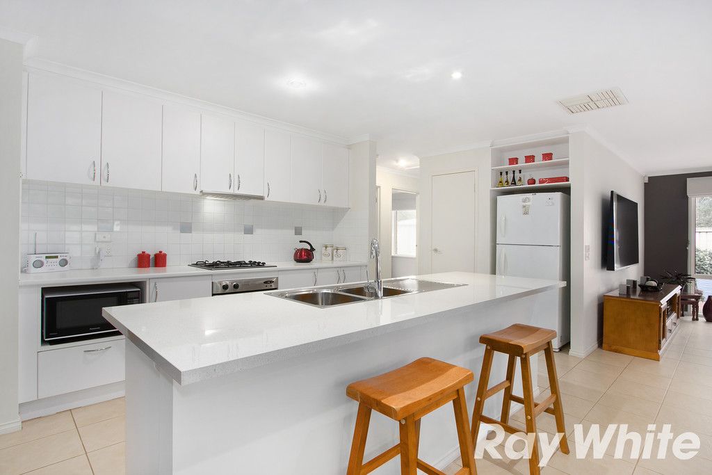 45 Spring Circuit, Pakenham, VIC 3810