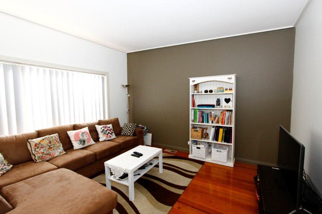 3/2 Iona Avenue, Belmont, VIC 3216