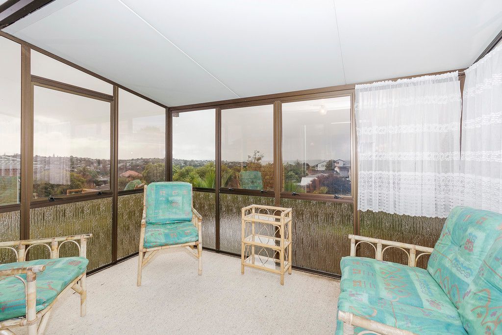 2/1 White Heron Drive, Massey, Waitakere City